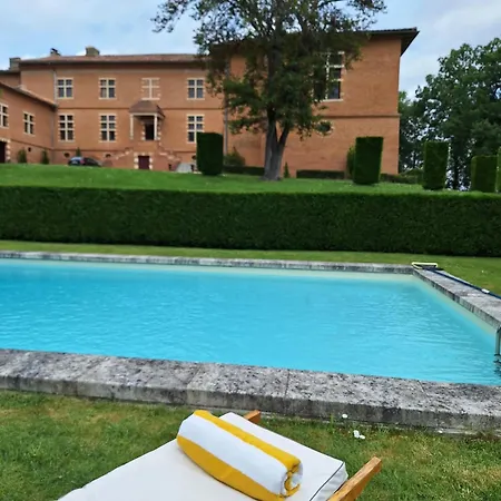 Chateau De Bed and Breakfast