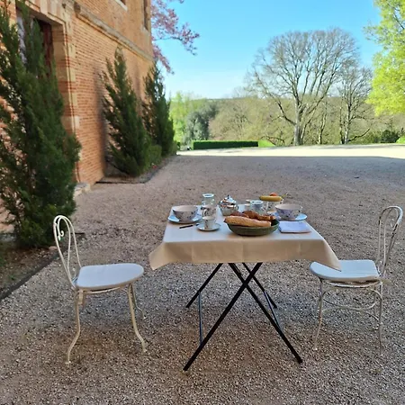 Chateau De Bed and Breakfast 3*