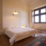 Chateau De Bed and breakfast