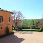 Chateau De Savignac-Mona