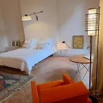 Bed and breakfast Chateau De 3*