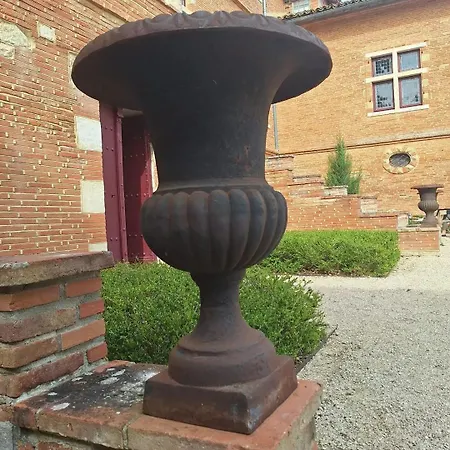 Château De Savignac-Mona