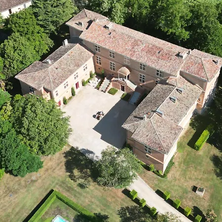 Chateau De Bed and breakfast 3*